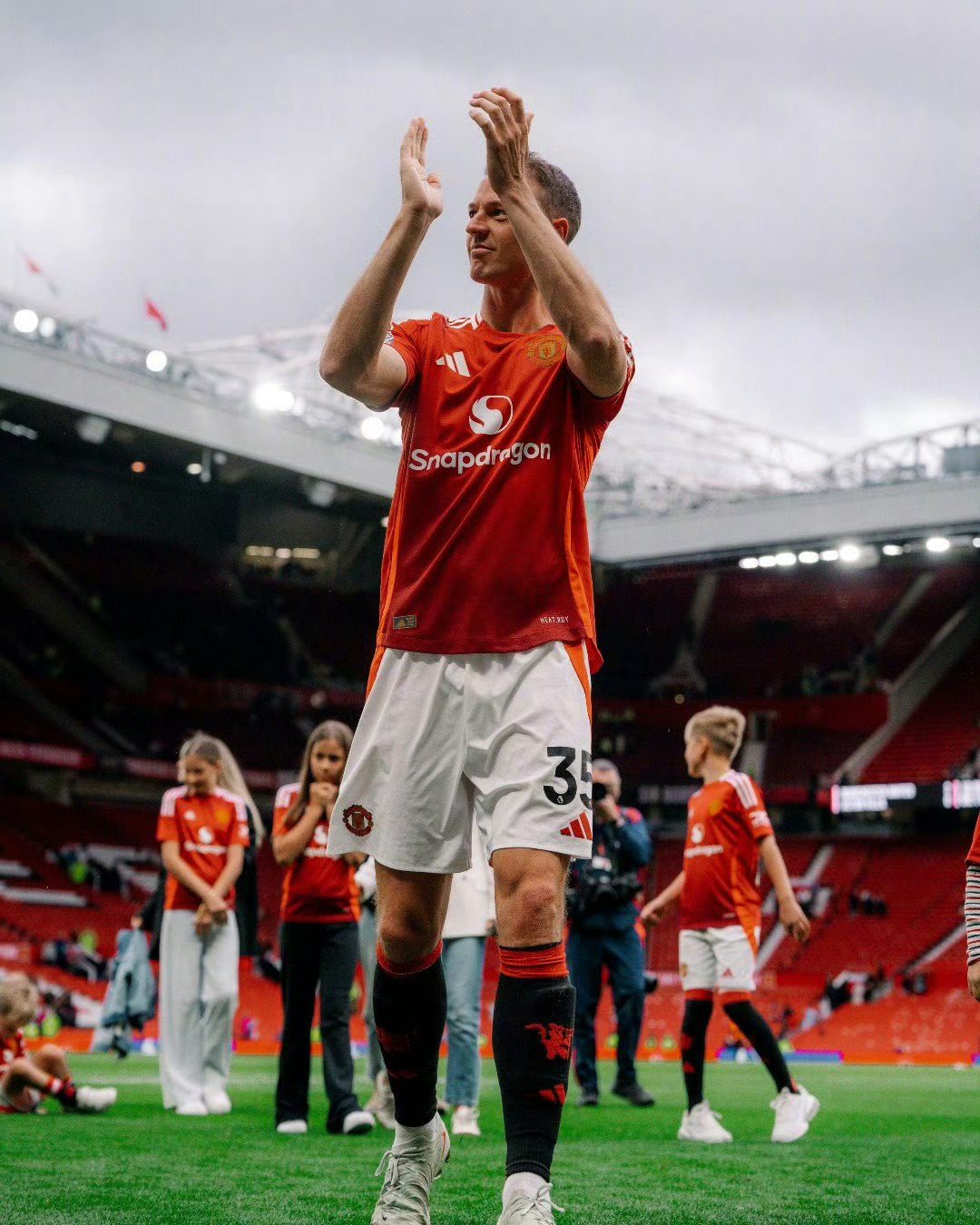 包含中超倒计时，纽卡斯尔今晚造点机会，细节引发关注，管理层满意，年轻球员得到机会的词条