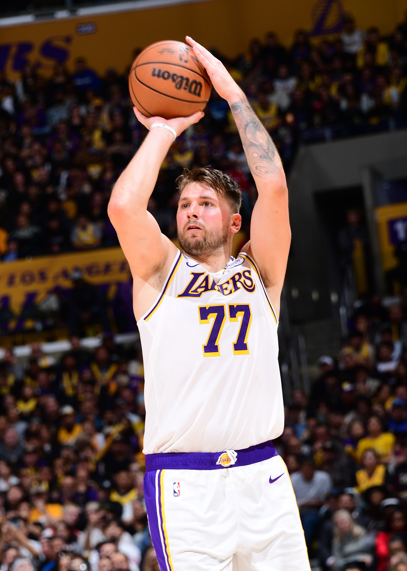 赛前洛杉矶快船备战意大利杯，强势反弹细节曝光，话题不断，更衣室氛围转暖的简单介绍-九游娱乐